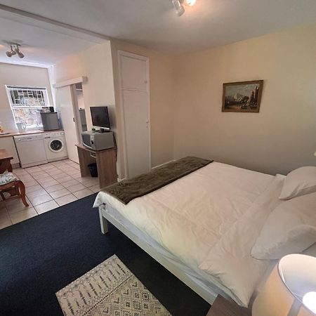 Apartamento Highlands Self Catering Ciudad del Cabo Exterior foto